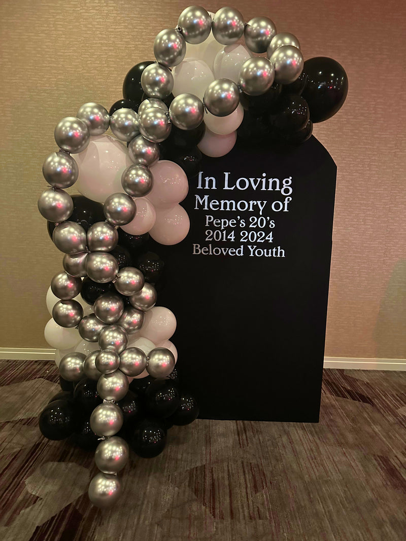 Arch Backdrop with One Garland