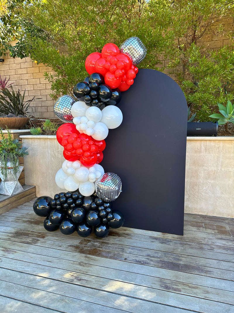 Arch Backdrop with One Garland