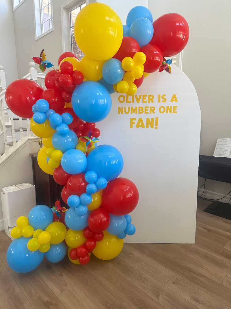 Organic Balloon Garland with Backdrop