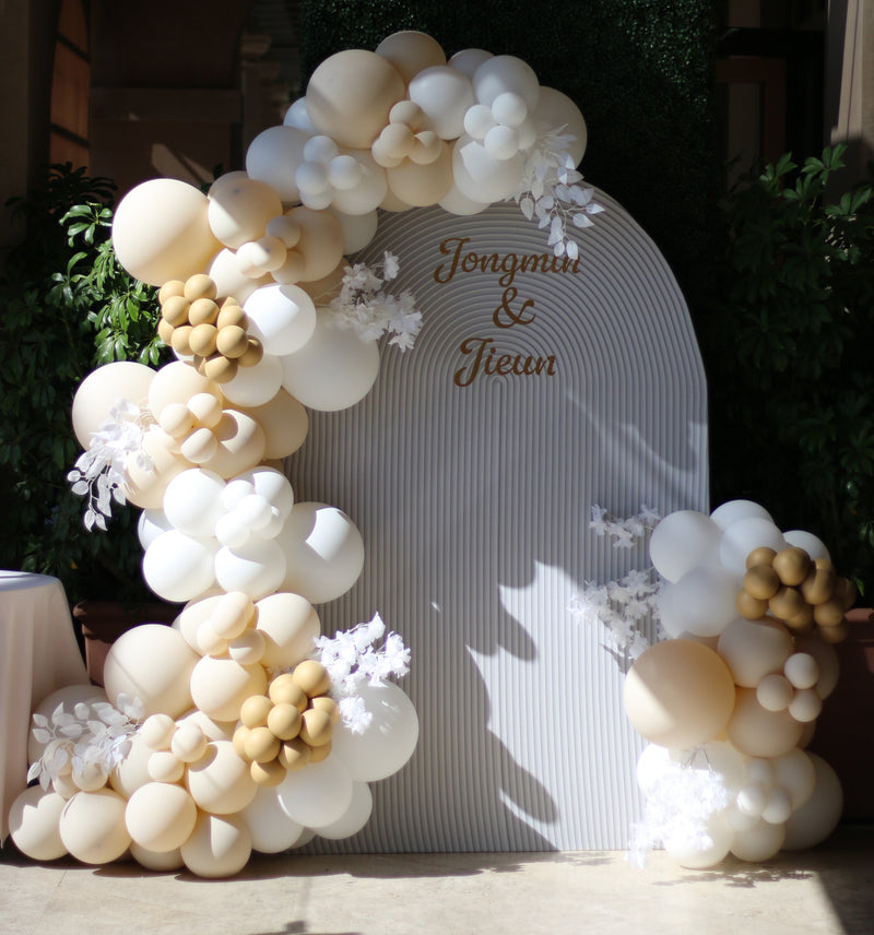 Organic Balloon Garland with Backdrop