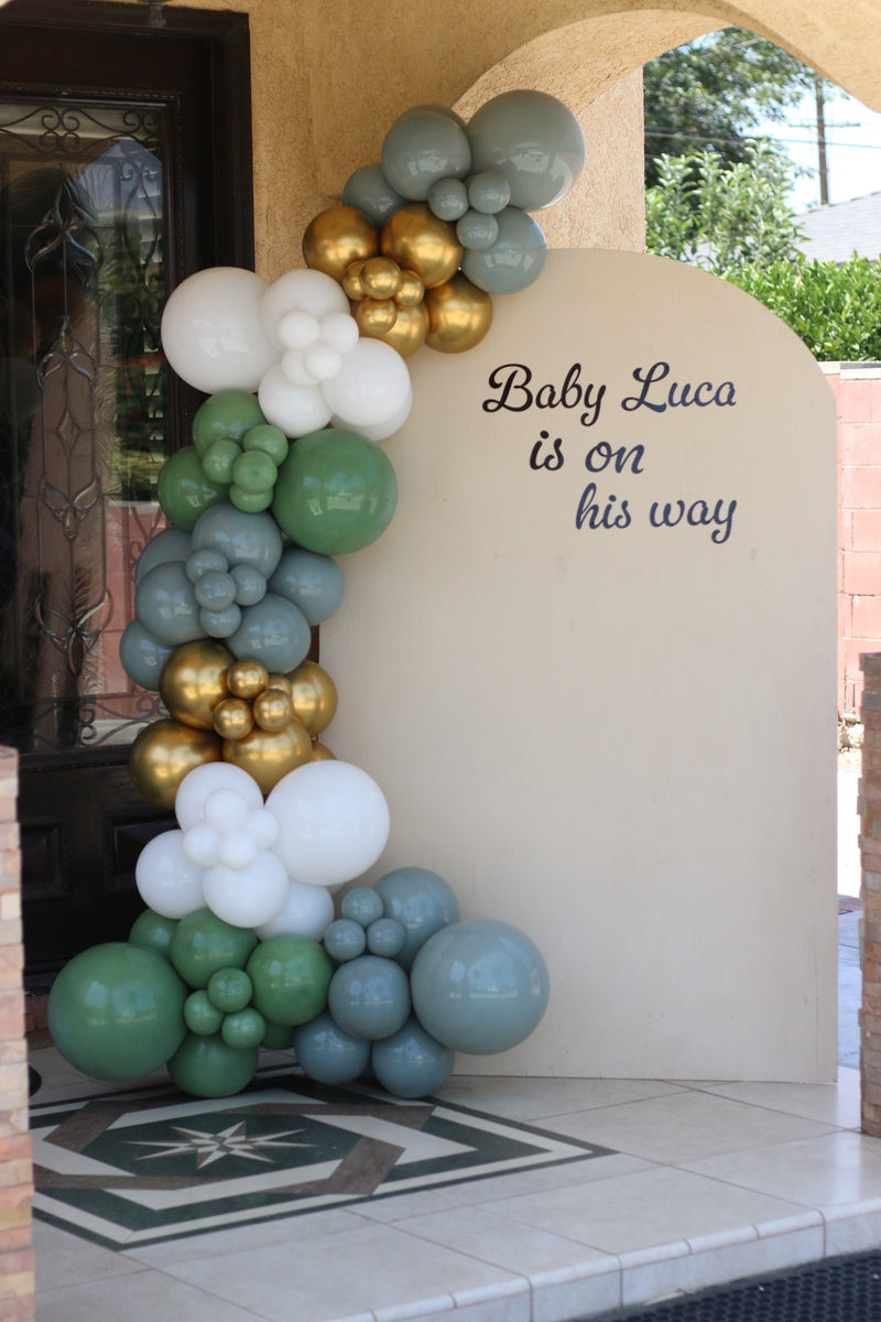 Organic Balloon Garland with Backdrop