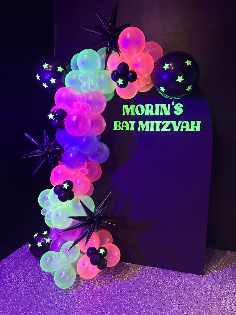 Organic Balloon Garland with Backdrop