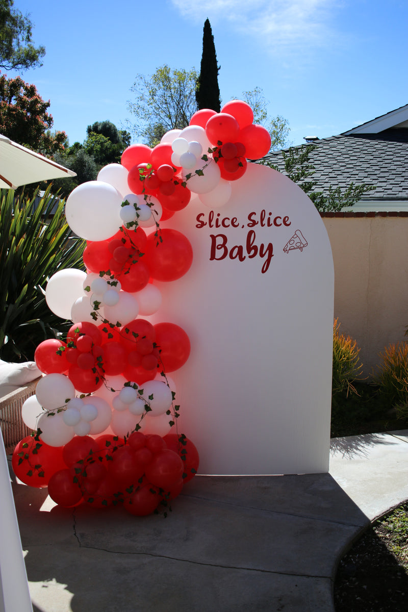 Arch Backdrop with One Garland