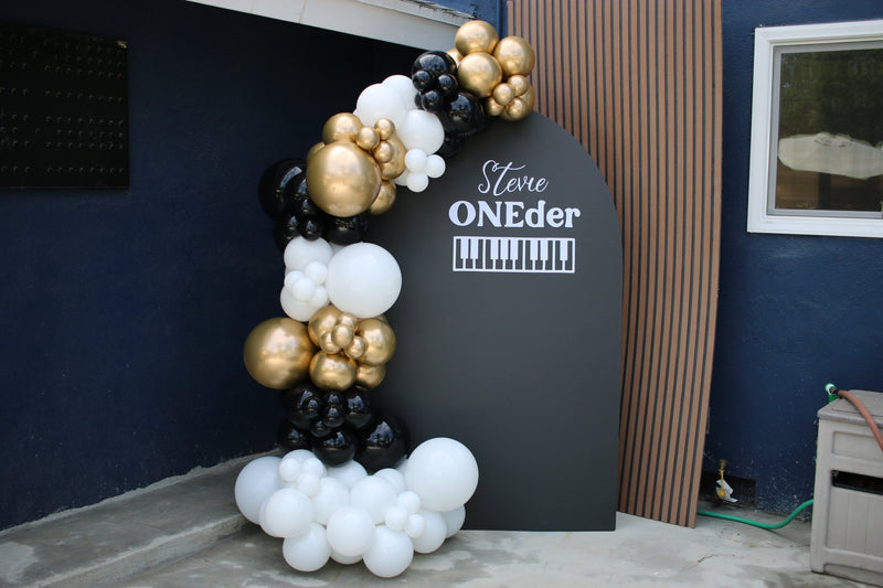 Organic Balloon Garland with Backdrop