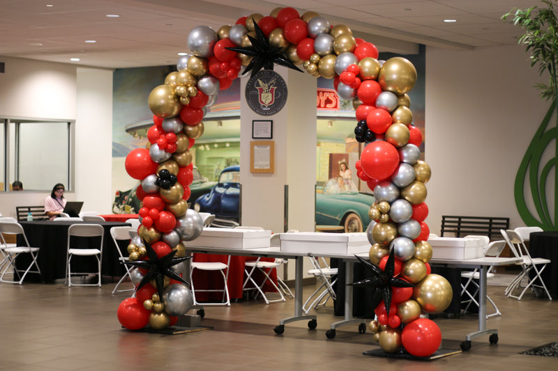 20ft Organic Balloon Arch