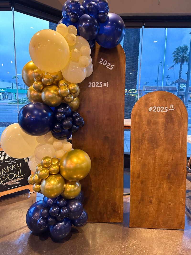 Organic Balloon Garland (Half Arch)