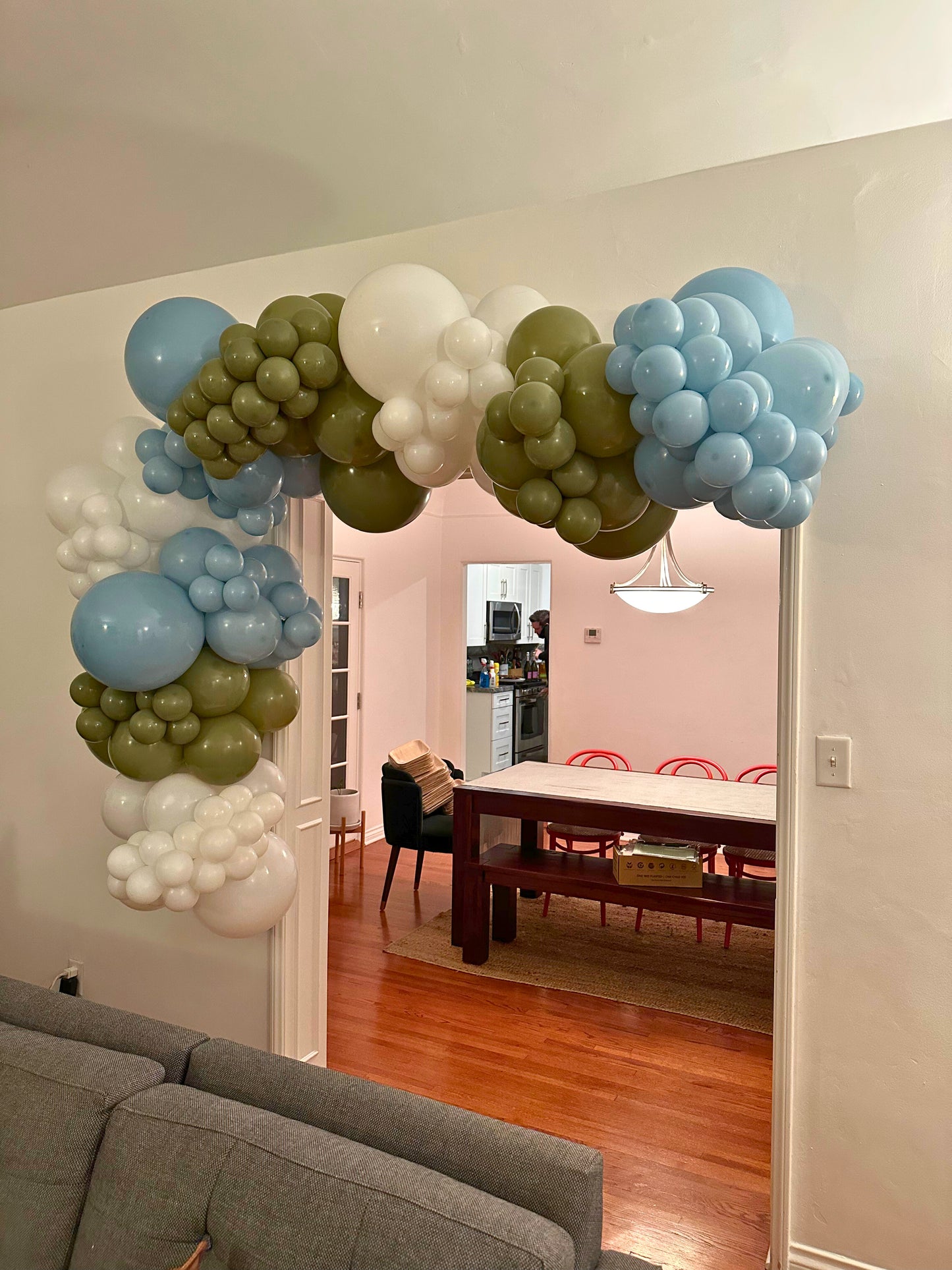 Organic Balloon Garland (Half Arch)