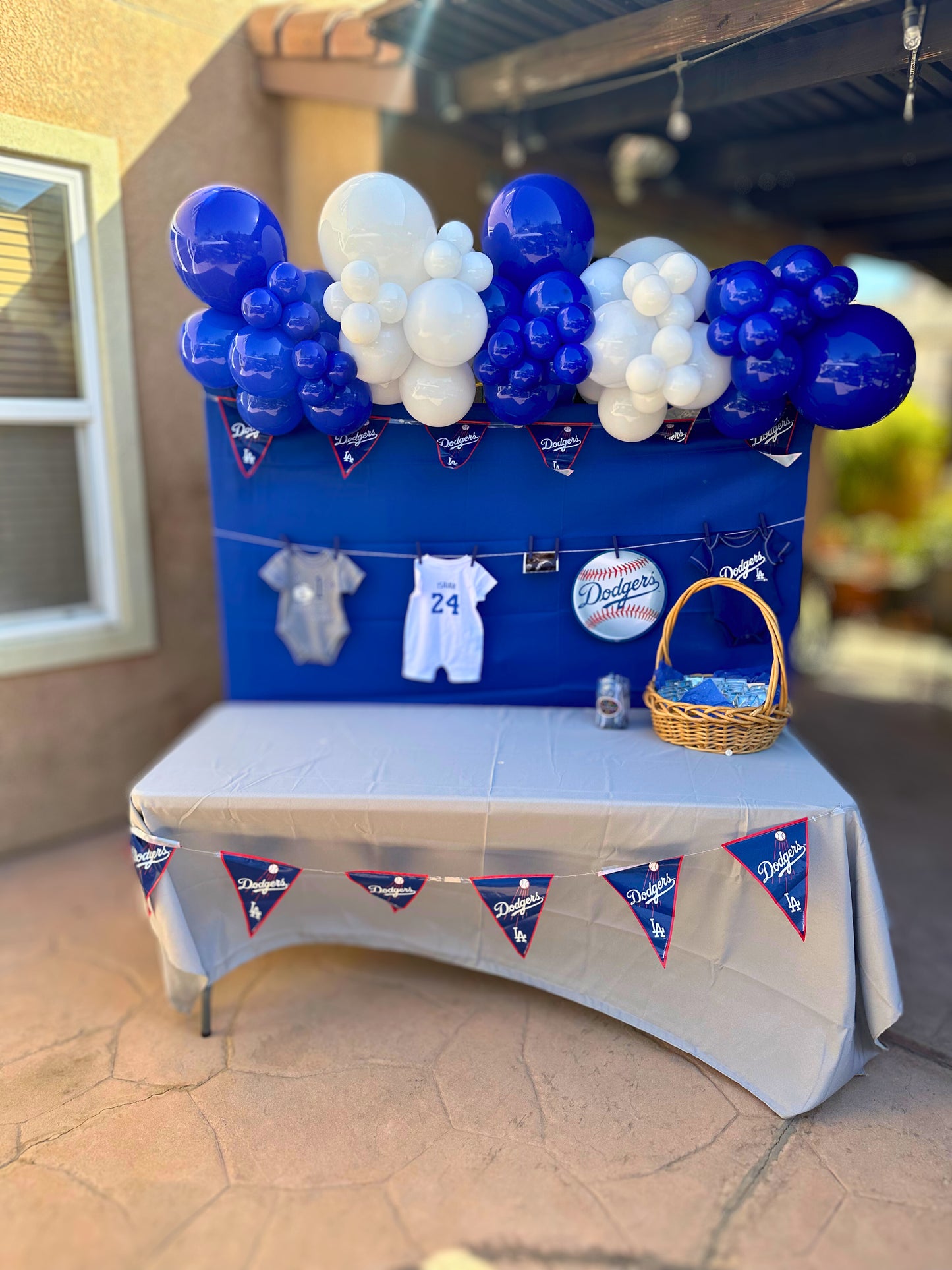 Organic Balloon Garland (Half Arch)